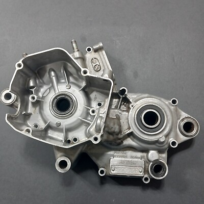 #ad 03 04 Honda CR125R Crankcase Engine Case Left Side OEM 04922 KZ4 L30 **DAMAGE**