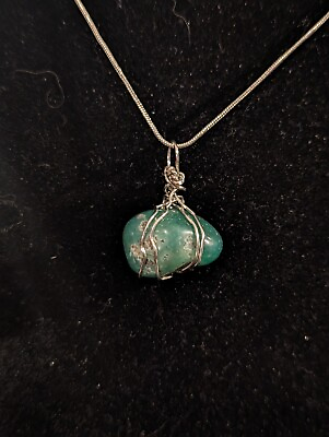 #ad Green Agate Pendant On A Sterling Silver Necklace