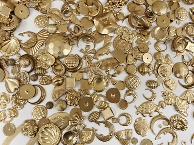 #ad 1 2 POUND VINTAGE ASSORTED SOLID BRASS STAMPINGS FINDINGS amp; SETTINGS LOT 1652