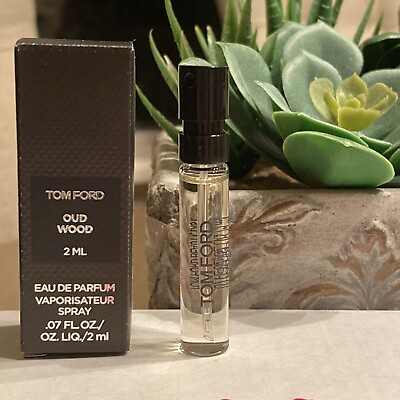 Tom Ford Oud Wood Eau de Parfum EDP Sample Spray 0.07 oz 2ml NIB Authentic