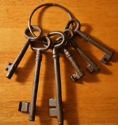 Jailor Pirate Skeleton Keys Ring Rustic Antique Black Cast Iron Old West Decor