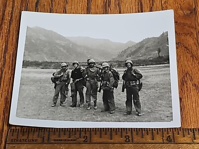 #ad Original Militaria Photo Korean War SOLDIERS quot; GUYS WHO CAME BACK FROM FRONTquot;