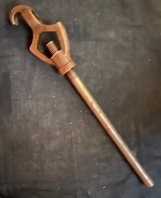 Vintage Fire Hydrant Wrench 18.5quot; Beautiful Piece