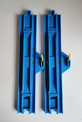 TOMY Trackmaster Thomas Tank Engine Blue Track Stop Go Straight with Lever x 2