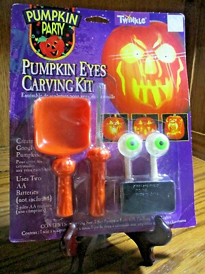 Pumpkin Party Halloween PUMPKIN EYES CARVING KIT Uses 2 AA Batteries 543