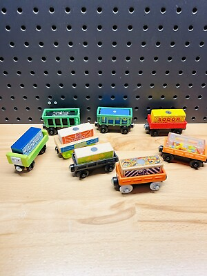 Thomas Wooden Railway Lot Cargo: Filled Cars Inserts Pieces Accessories