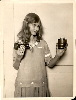 #ad LD358 1923 Original Pamp;A Photo CHICAGO GIRL amp; MIDGET RADIO SETS ASTOUND FANS
