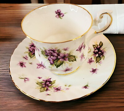 #ad Vtg Queen#x27;s Rosina Fine Bone China Tea Cup amp; Saucer Violets Flowers Gold Trim