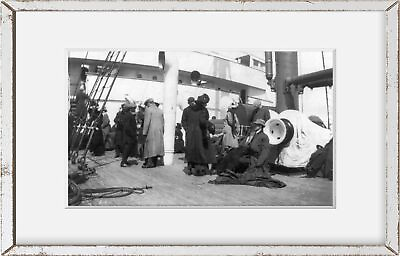 Photo: TITANIC Survivors aboard rescue ship CARPATHIA group of people May 27