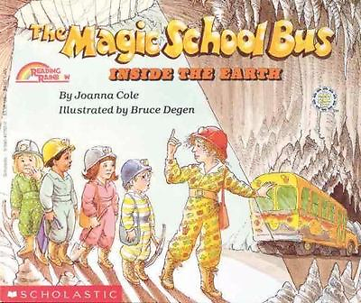 The Magic School Bus Inside the Earth; Magic paperback 0590407600 Joanna Cole