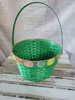 Green Easter egg baskets spring container