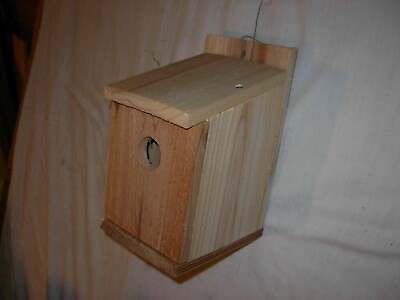 BIRD HOUSE FREE SHIPPING RUSTIC CEDAR $12.99 for 1 VOLUME DISCOUNTS FOR 2
