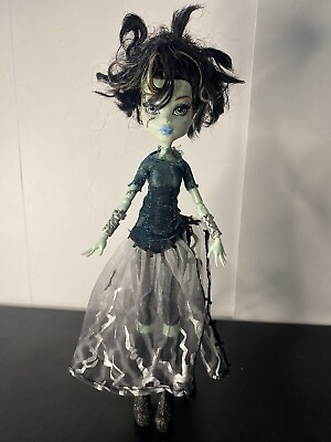 #ad Monster High Mattel Frankie Stein Ghouls Rule Beautiful With Shoes