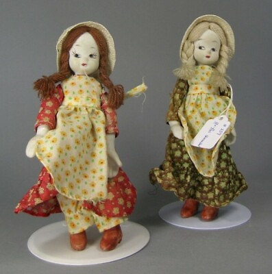 #ad #159* VINTAGE PAIR OF PORCELAIN 8quot; DOLLS DRESSED N COUNTRY CLOTHING amp; STRAW HATS