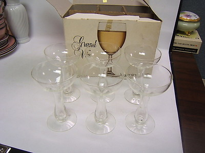 Luminarc Set of 8 Wine 5oz Clear Suede Cherry Wine Glasses France MIB