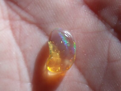 #ad 1.14 Carats. Contra luz carved Fire Mexican Opal