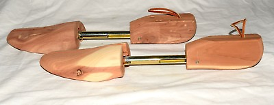 Rochester Shoe Tree Co Cedar Leather Pulls Adjustable Mens Shoe Trees Size M USA