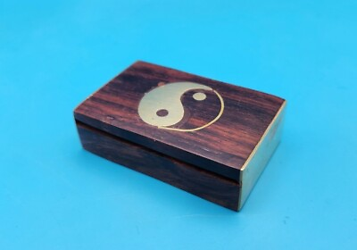 small wooden brass box with lid yin amp; Yan Ying amp; Yang SYMBOL Opposite