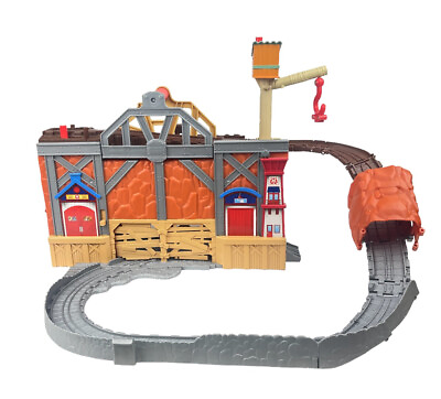 Thomas the Train Rescue from Misty Island Portable Play Set 2009