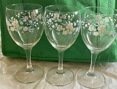 Vintage Set of 3 Luminarc France Floral Stemware Wine Hand Ptd Glasses Beautiful