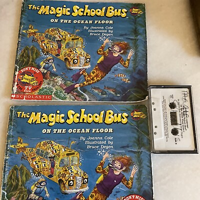 The Magic School Bus on the Ocean Floor 2 paperback Joanna Cole Cassette