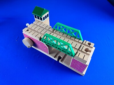 #ad #ad LIFTING BRIDGE 1998 Clickity Clack Track Thomas Wooden Trains RETIRED