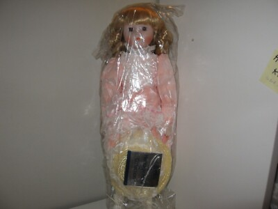 #ad Heritage Mint Ltd. Coll. Porcelain Doll Straw Hat Pink Dress 16quot; Ht MIB rs