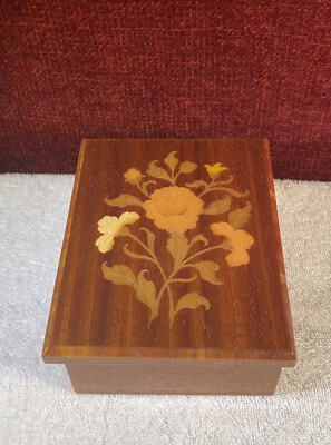#ad Vintage Flowers Inlaid Burr Wood Lacquered Trinket Jewelry Box
