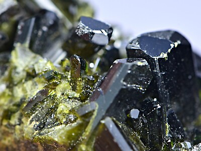 #ad Full Terminated Green Epidote Crystals#x27; Bunch on Matrix @Badakhshan 107 Grams