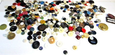 #ad Vintage Antique Buttons Lot Plastic Bakelite Metal Sewing Estate Find #G B3