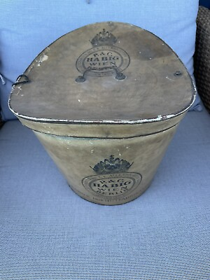 Antique top hat marked Walter Richard Extra quality Wien M beavers Box