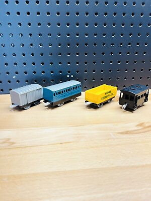 #ad THOMAS Train amp; Friends Trackmaster Blue Coach Shipping Truck Brake Van Lot