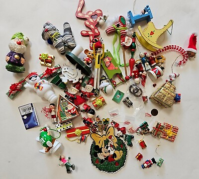 #ad Vintage Lot Of 40 Christmas Figurines Miniatures
