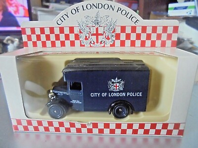 LLEDO DAYS GONE CITY OF LONDON POLICE 1934 DENNIS VAN BOXED