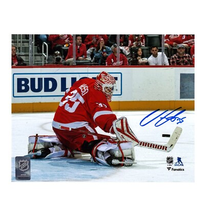 VILLE HUSSO Signed Detroit Red Wings 8x10 Photo 70360