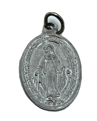 #ad Vintage 60s VIRGIN MARY Religious Prayer Medal Pendant Charm Italy Christian 1quot;