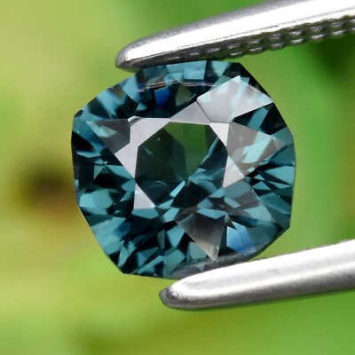#ad 0.71ct 5.3x5.3mm VS Custom Cut Natural Bluish Green Spinel Gemstone Myanmar