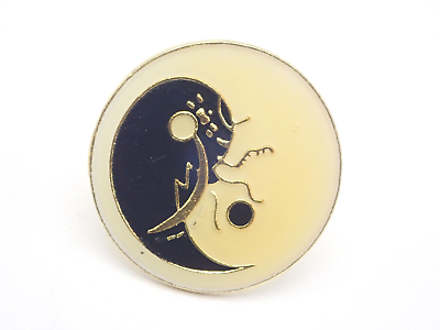 #ad Yin Yang with Grasshopper Vintage Lapel Pin
