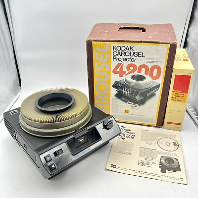#ad Kodak Carousel 4200 Slide Projector w Lens Remote 140 Slide Tray Manual Tested
