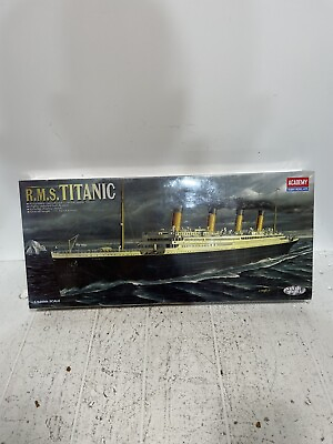 R.M.S. Titanic Model 1459 1 600th Scale Academy Minicraft Model 2000 NEW SEALED